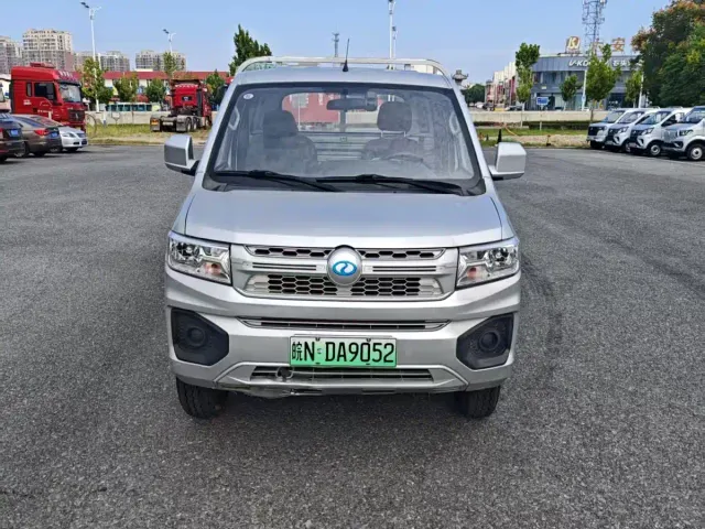 Ruichi ED71 EV — Фото автомобиля 2