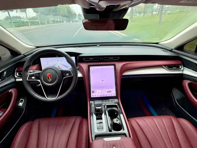 Hongqi H5 — Фото автомобиля 5