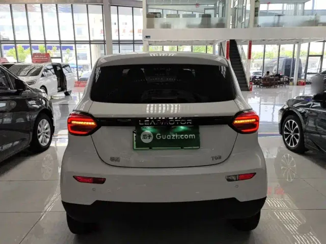 Leapmotor T03 — Фото автомобиля 5