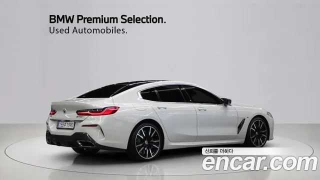 BMW 8 Series G15 — Фото автомобиля 2