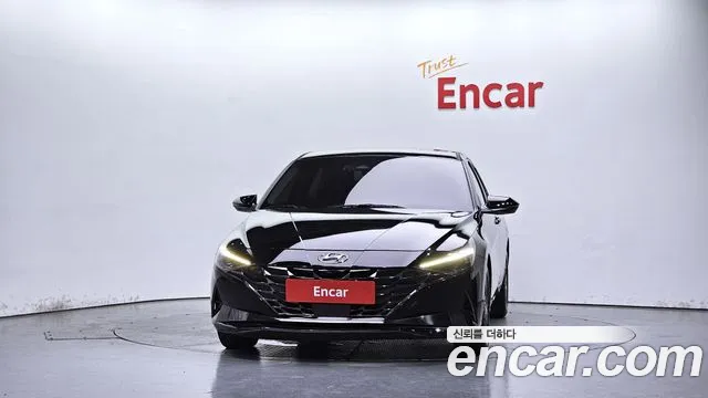 Hyundai AVANTE Avante (CN7) — Фото автомобиля 3