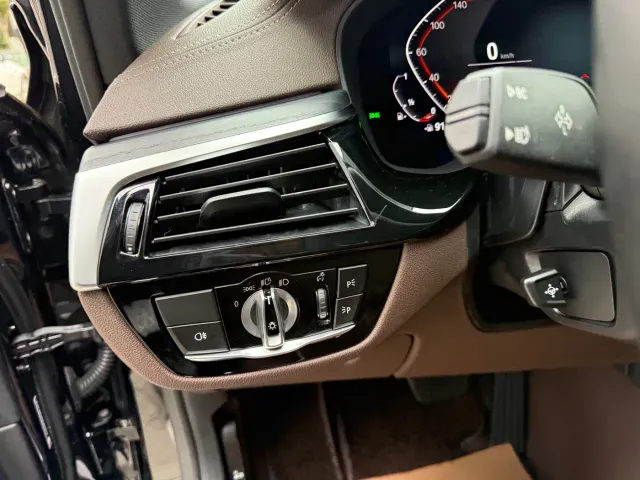 BMW 5 Series — Фото автомобиля 21