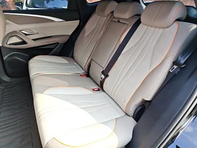 BYD Song Pro — Фото автомобиля 16