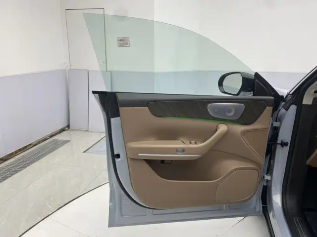 Leapmotor C11 — Фото автомобиля 15