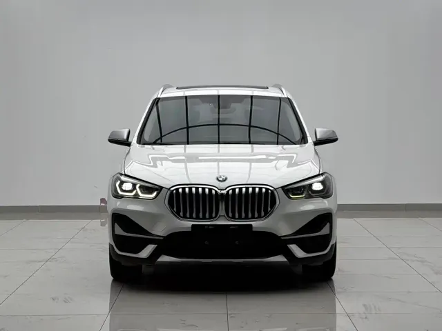 BMW BMW X1 2022 sDrive20Li Premium — Фото автомобиля 2