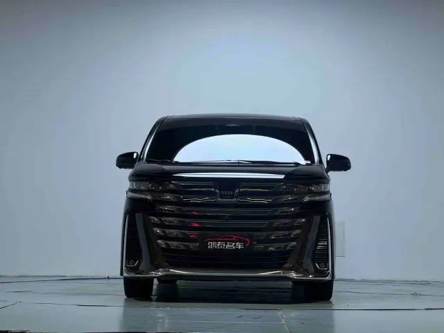 Toyota Vellfire — Фото автомобиля 3