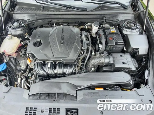 Hyundai Grandeur Grandeur (GN7) 2.5 Бензин 2WD — Фото автомобиля 19