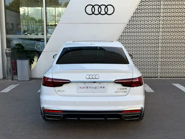 Audi A4L — Фото автомобиля 4