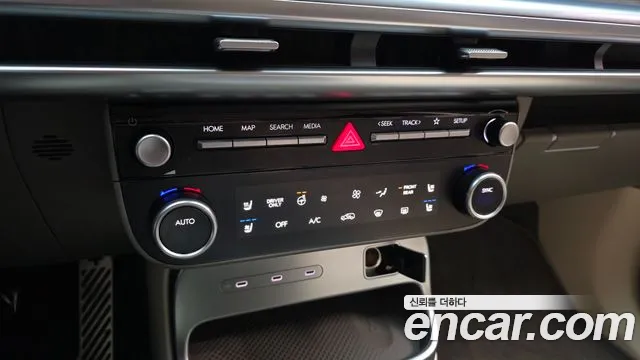Hyundai Ioniq 9 — Фото автомобиля 25