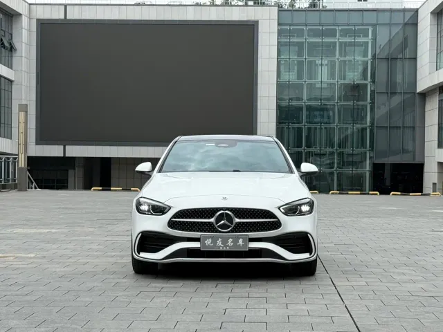 Mercedes-Benz C-Class — Фото автомобиля 2