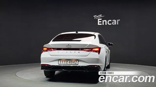 Hyundai AVANTE Avante (CN7) — Фото автомобиля 4