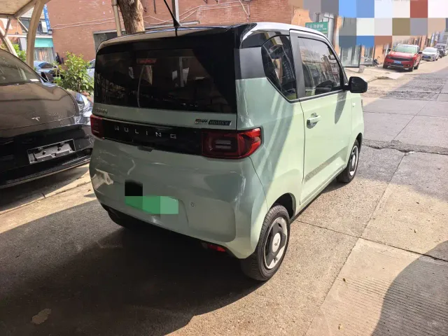 Wuling Hongguang Mini EV — Фото автомобиля 12