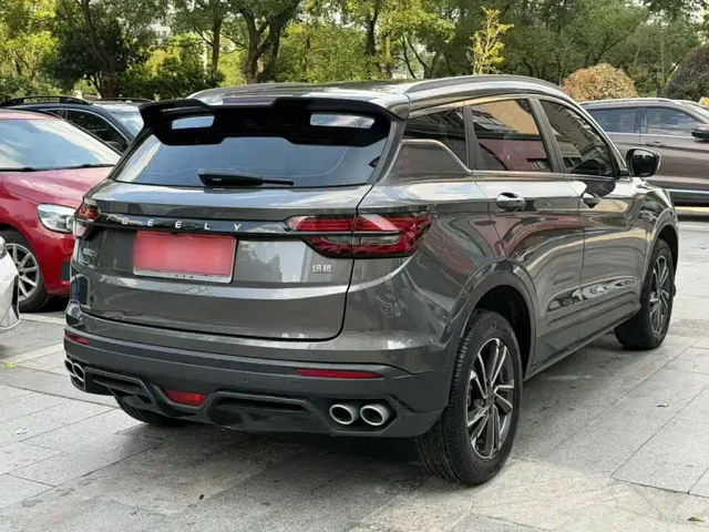 Geely Binyue — Фото автомобиля 5