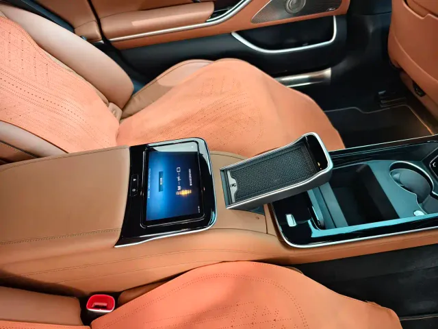 Mercedes-Benz Maybach S-Class — Фото автомобиля 8