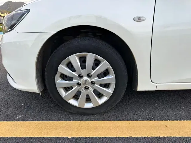 Nissan Sylphy — Фото автомобиля 19