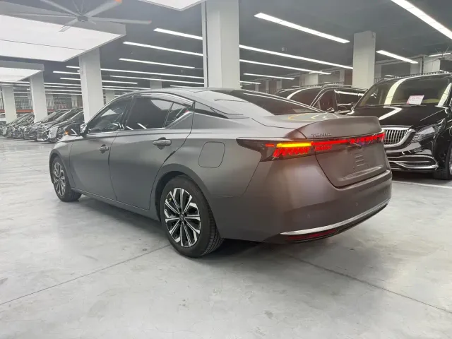 Nissan Teana — Фото автомобиля 15