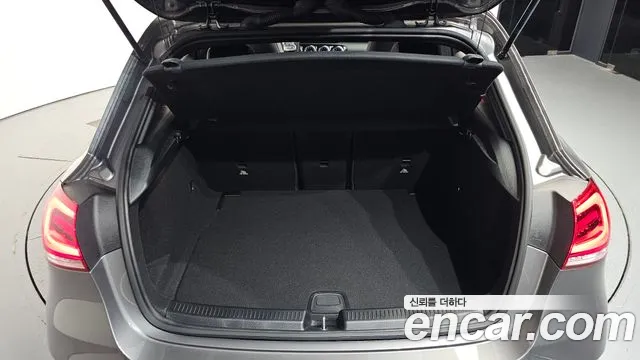 Mercedes-Benz A-Class — Фото автомобиля 20