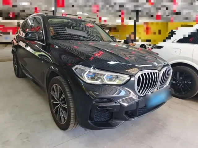 BMW X5 — Фото автомобиля 3