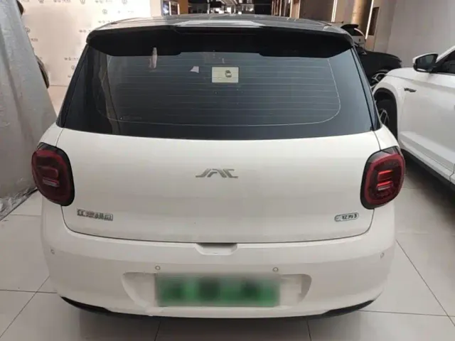 JAC Yiwei 3 — Фото автомобиля 5