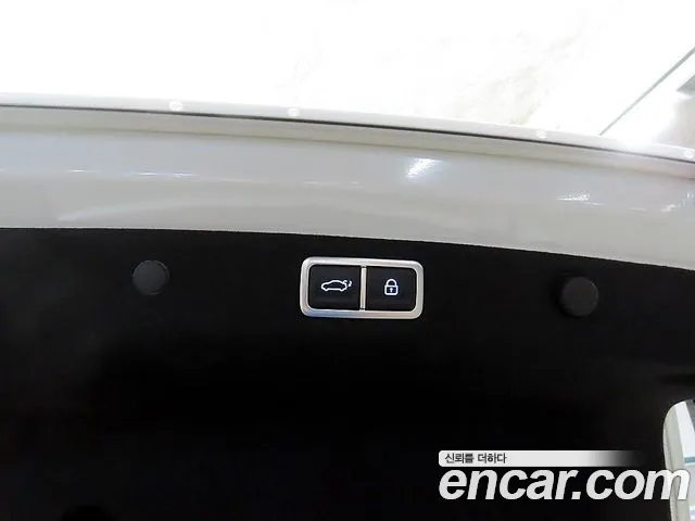 Hyundai Grandeur GN7 — Фото автомобиля 16