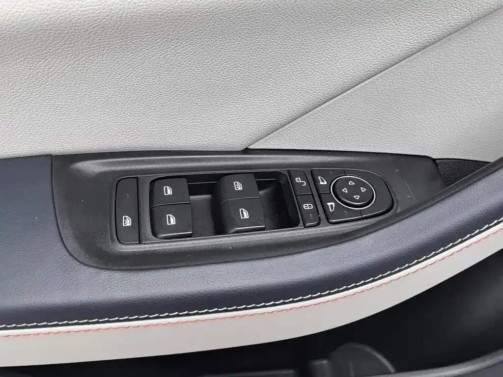 BYD Qin PLUS 2021 DM-i 120KM Premium — Фото автомобиля 9