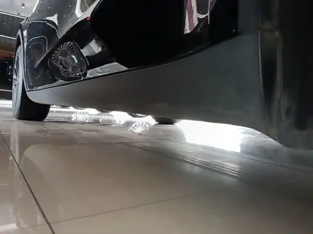 Tesla Model Y — Фото автомобиля 21