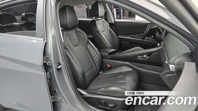 Hyundai Avante CN7 — Фото автомобиля 12