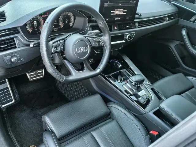 Audi A4L — Фото автомобиля 6
