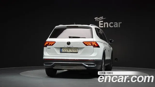 Volkswagen Tiguan — Фото автомобиля 4