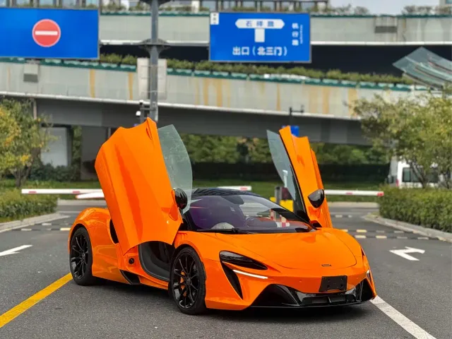 McLaren Artura — Фото автомобиля 2