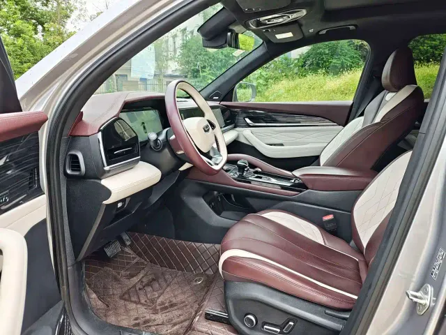 Geely Xingyue L — Фото автомобиля 4