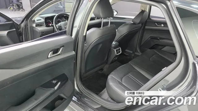 Kia K5 K5 3 поколение 2.0 LPI(Для проката) — Фото автомобиля 11
