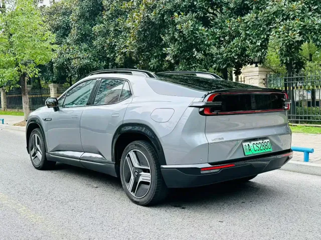 Changan Qiyuan E07 — Фото автомобиля 8