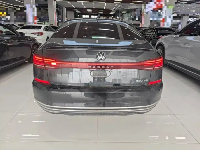 Volkswagen Passat — Фото автомобиля 5