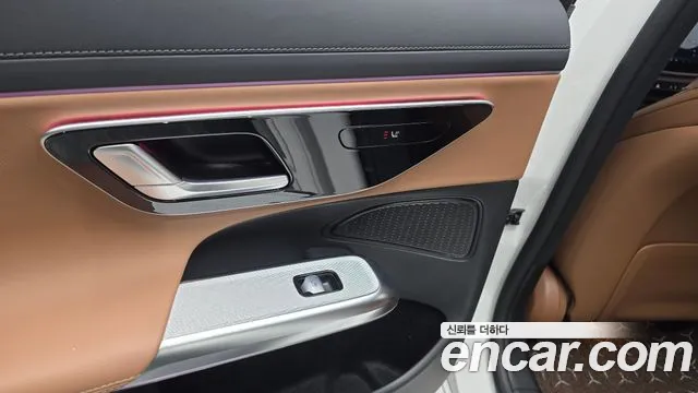 Mercedes-Benz E-Class — Фото автомобиля 15