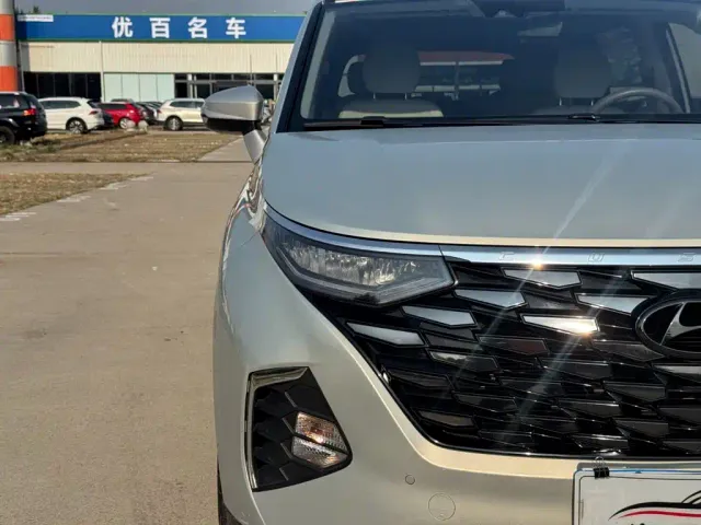 Hyundai Custo — Фото автомобиля 13
