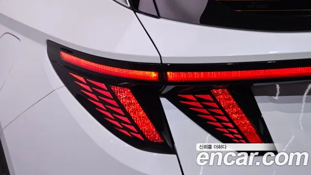 Hyundai Tucson Tucson (NX4) Бензин 1.6 турбо 2WD — Фото автомобиля 19