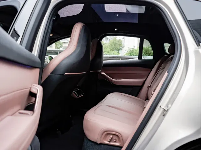 Nio EC6 — Фото автомобиля 13