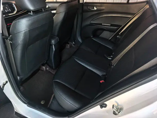 Kia KX1 — Фото автомобиля 10