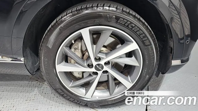 Genesis GV80 2.5T Бензин AWD — Фото автомобиля 4