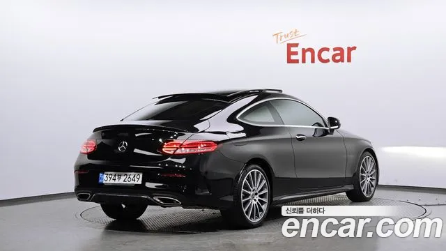 Mercedes-Benz C-Class — Фото автомобиля 2