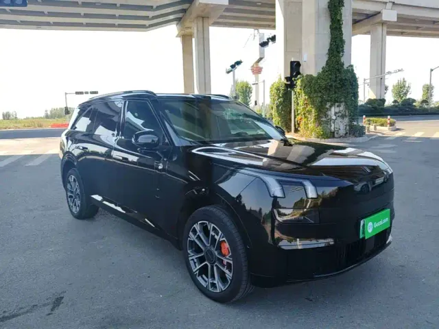 Lynk & Co Lynk & Co 900 2025 1.5T Ultra — Фото автомобиля 3
