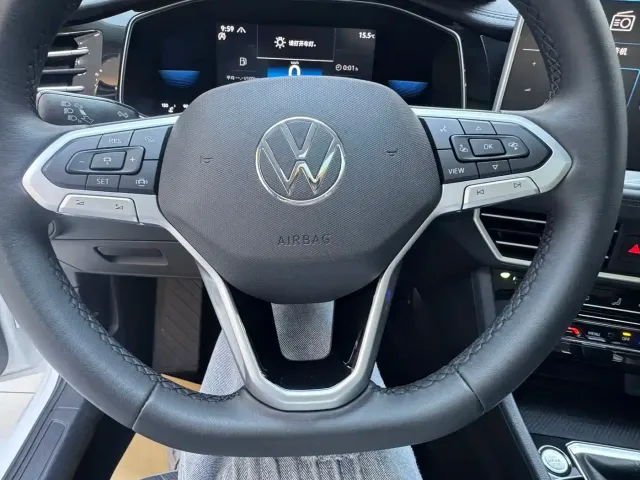 Volkswagen Sagitar — Фото автомобиля 23