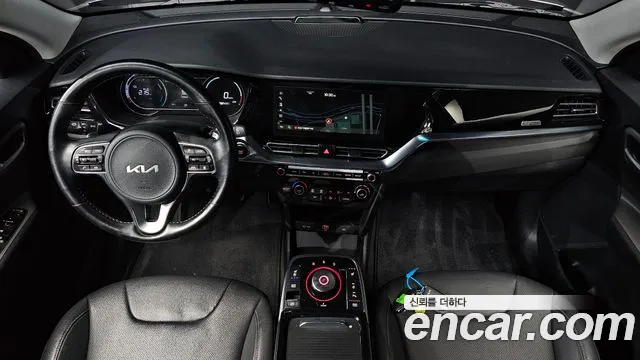 Kia Niro — Фото автомобиля 6