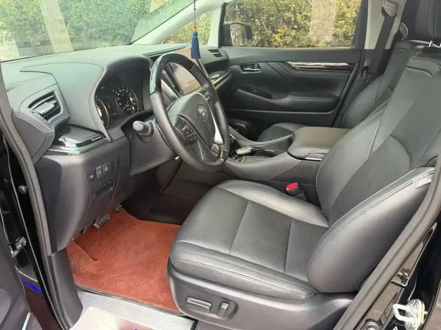 Toyota Vellfire — Фото автомобиля 18