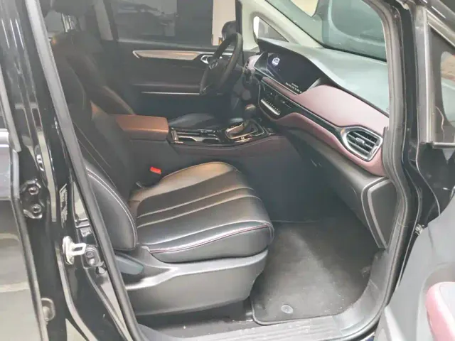 GAC Trumpchi M6 — Фото автомобиля 8