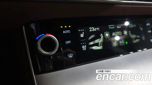 Genesis GV70 2.5T Бензин 2WD — Фото автомобиля 18