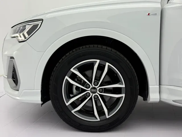 Audi Q3 — Фото автомобиля 20