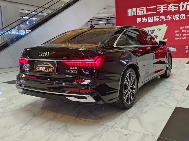 Audi A6L — Фото автомобиля 23