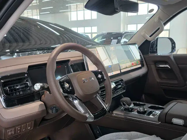 BAIC Tai Tan 700 — Фото автомобиля 6